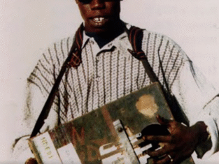 Awesome Tapes From Africa Spiegel Dennis Kastrup